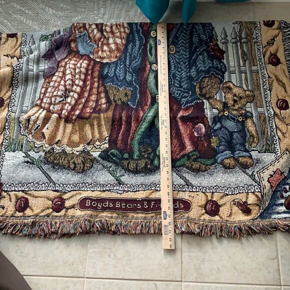 Boyd’s Bears & Friends tapestry throw NWOT - Picture 1 of 2